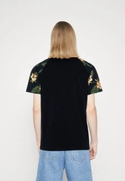 Jack & Jones Jjbecs Tee Crew Neck Raglan - T-Shirt Print - Navy Blazer -Jack & Jones Verkoopwinkel 27cc8efea57844eeb63d080b65e465da