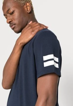 Jack & Jones Jcoboro Crew Neck Slim Fit- T-Shirt Print - Navy Blazer -Jack & Jones Verkoopwinkel 2d07bec56fd042e49b300e69766e4ffd
