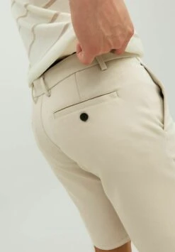 Jack & Jones Regular Fit Mit Stretch-Anteil Modell 'Phil' - Shorts - Oatmeal -Jack & Jones Verkoopwinkel 3ae6db995cb647f7aca49c449fb01aa7