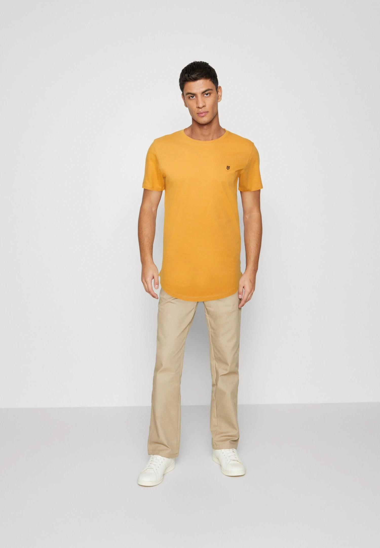 JACK&JONES Premium Jprblabrady Tee Crew Neck 5 Pack - T-Shirt Basic - Black/Naval/Nugget/Irish/White 1 JACK&JONES Premium Jprblabrady Tee Crew Neck 5 Pack - T-Shirt Basic - Black/Naval/Nugget/Irish/White