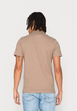 JACK&JONES Premium Jprblastudio - Poloshirt - Desert Taupe -Jack & Jones Verkoopwinkel 48a57b2a55114cb497908f7dbccc8b10