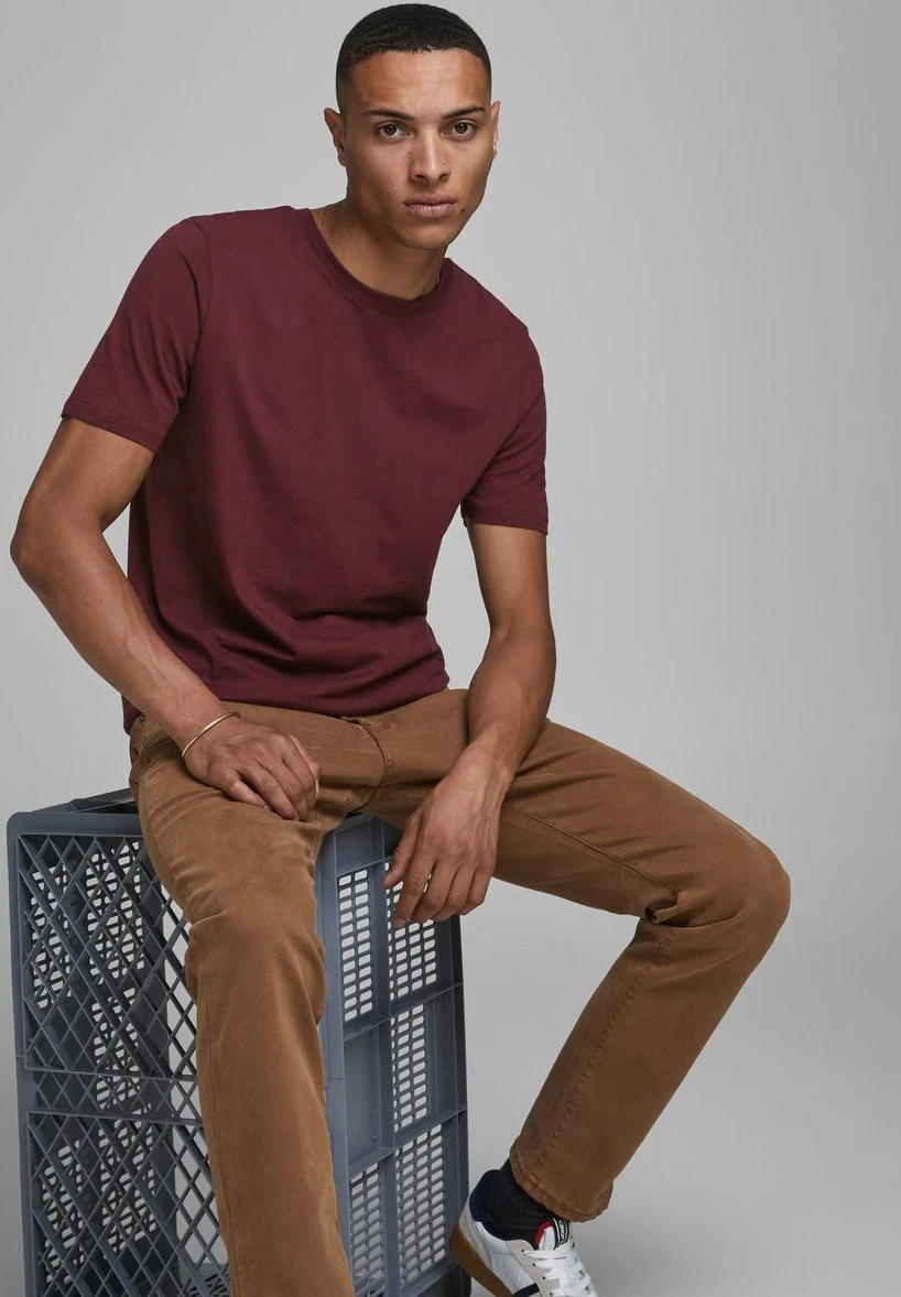 Jack & Jones Jjeorganic Basic Ss O-Neck Noos - T-Shirt Basic - Port Royale 5 Jack & Jones Jjeorganic Basic Ss O-Neck Noos - T-Shirt Basic - Port Royale - Afbeelding 5