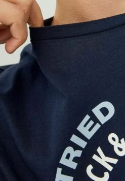 JACK&JONES Premium Klassisches - T-Shirt Print - Navy Blazer 12 JACK&JONES Premium Klassisches - T-Shirt Print - Navy Blazer -Jack & Jones Verkoopwinkel 743d498acbd84721b22b67c1deb478c0