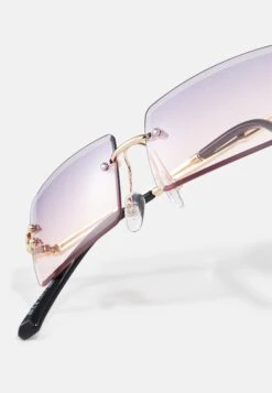 Jack & Jones JacmilanoUnisex - Zonnebril - Purple Magic/Golden-Coloured/Purple/Pink -Jack & Jones Verkoopwinkel 912b2e38a17b4dc499fedcbefcf24dd0