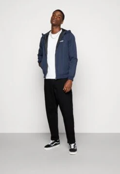 Jack & Jones Jjerush Blocking Hood - Lichte Jas - Navy -Jack & Jones Verkoopwinkel d2a7832938fe4559aa4a8ef323d00d18