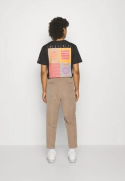 Jack & Jones Jpstkarl Jjcorduroy Tapered - Broek - Fungi 7 Jack & Jones Jpstkarl Jjcorduroy Tapered - Broek - Fungi -Jack & Jones Verkoopwinkel daf723fcf7984de0aa7f9dff133d62a5